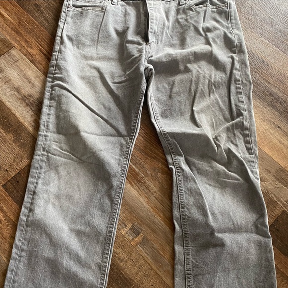 Levi’s 541 Athletic Fit Jeans - Picture 12 of 14